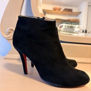 Christian Louboutin Paris Black Ankle Boots with Red Sole 39 vintage suede